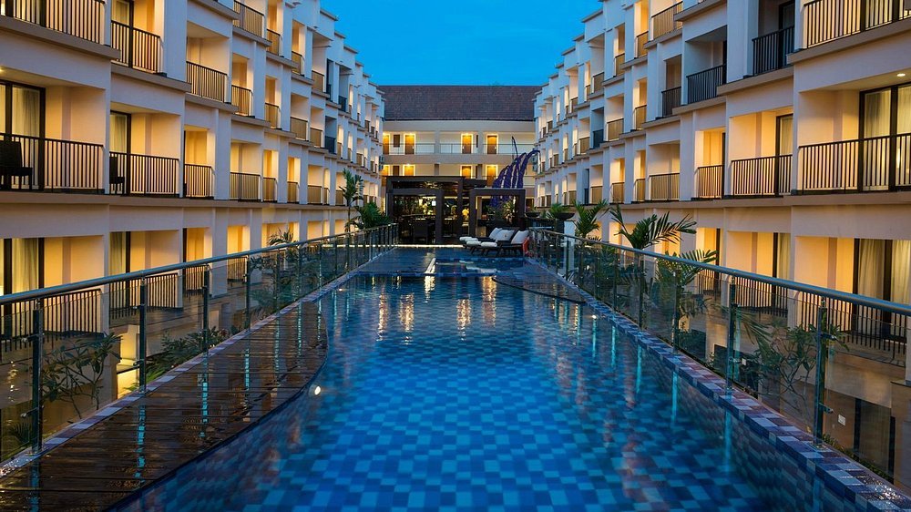 Park Regis.