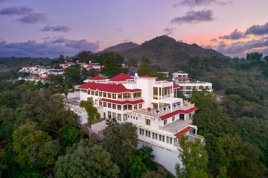 Sterling, Mount Abu