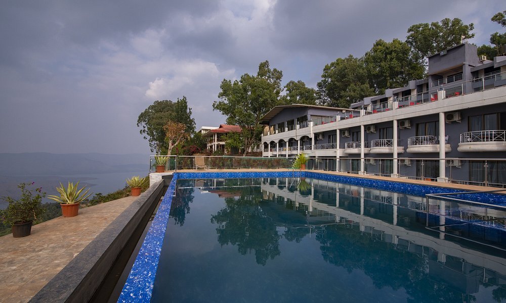 Cloud Mist Resort and Spa