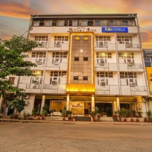 Treebo Trend Hotel Krishna Regency Gautam Nagar - Bhopal - 