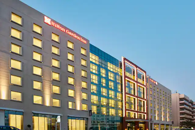 Hilton Garden Inn Dubai, Mall Avenue