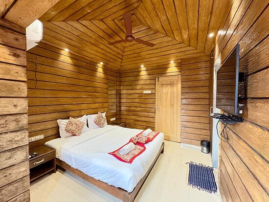 Arova Woods By Zinc Journey