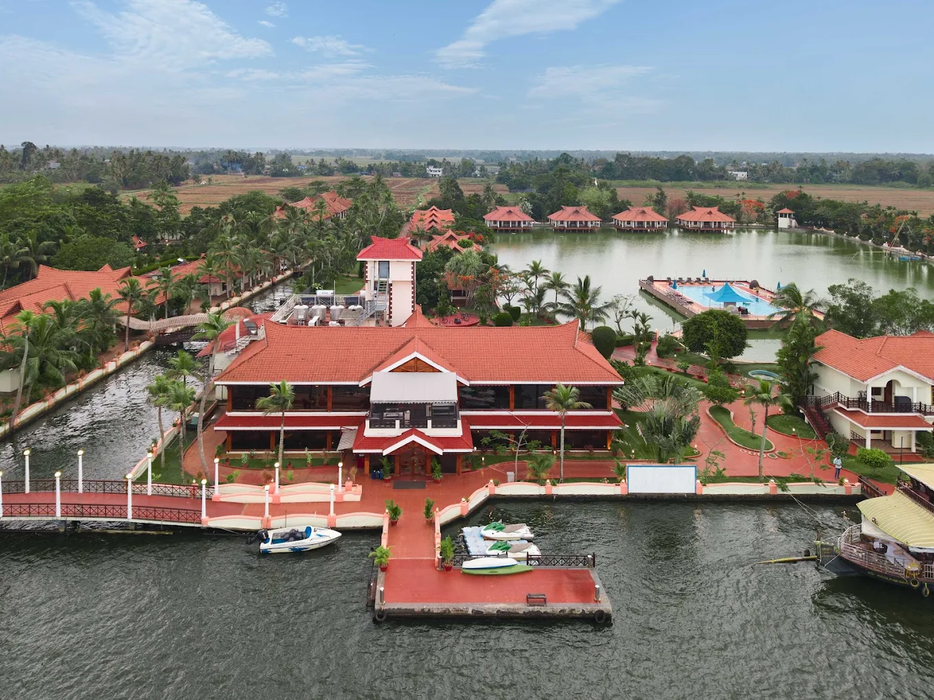 LAKE PALACE ALLEPPY KERALA
