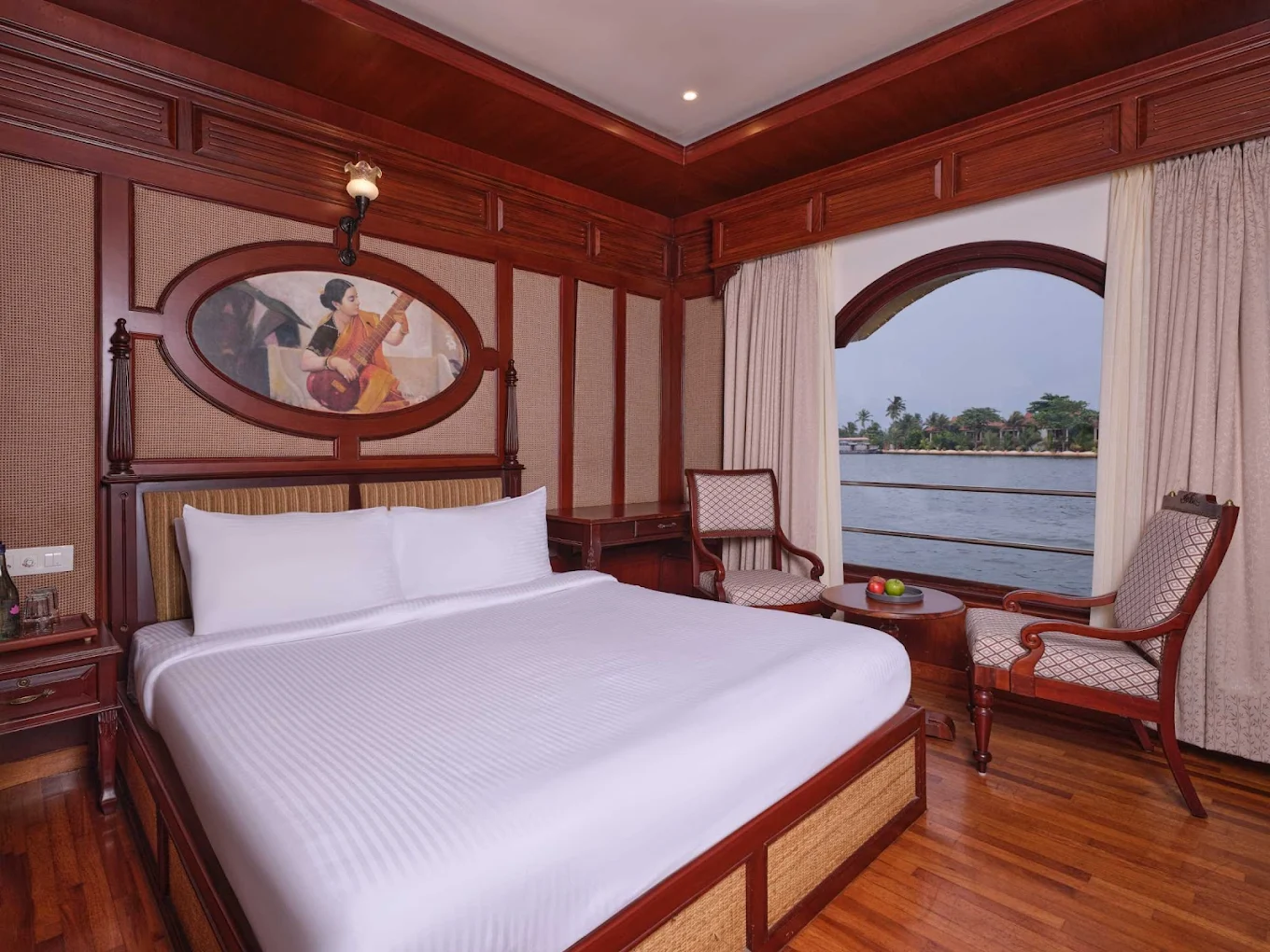 LAKE PALACE ALLEPPY KERALA