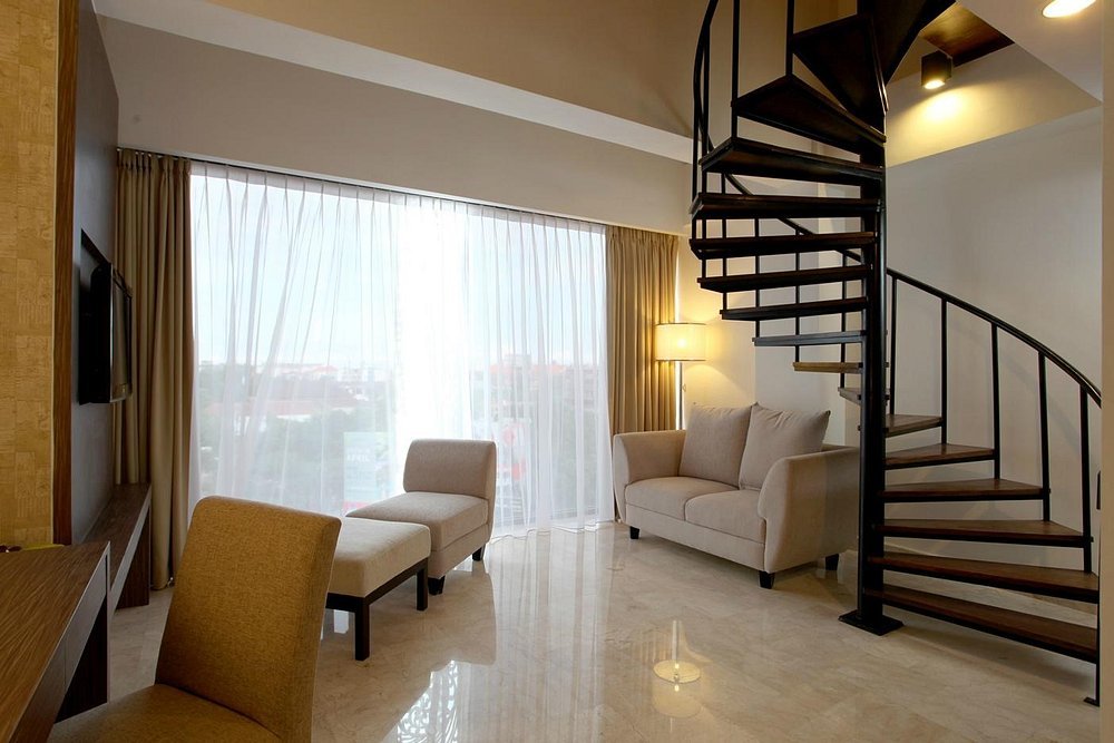 Park Regis.