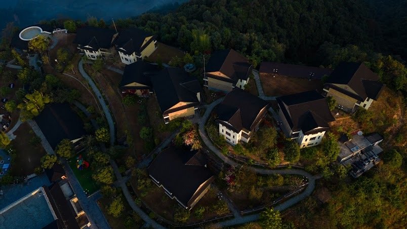 Rupakot Resort