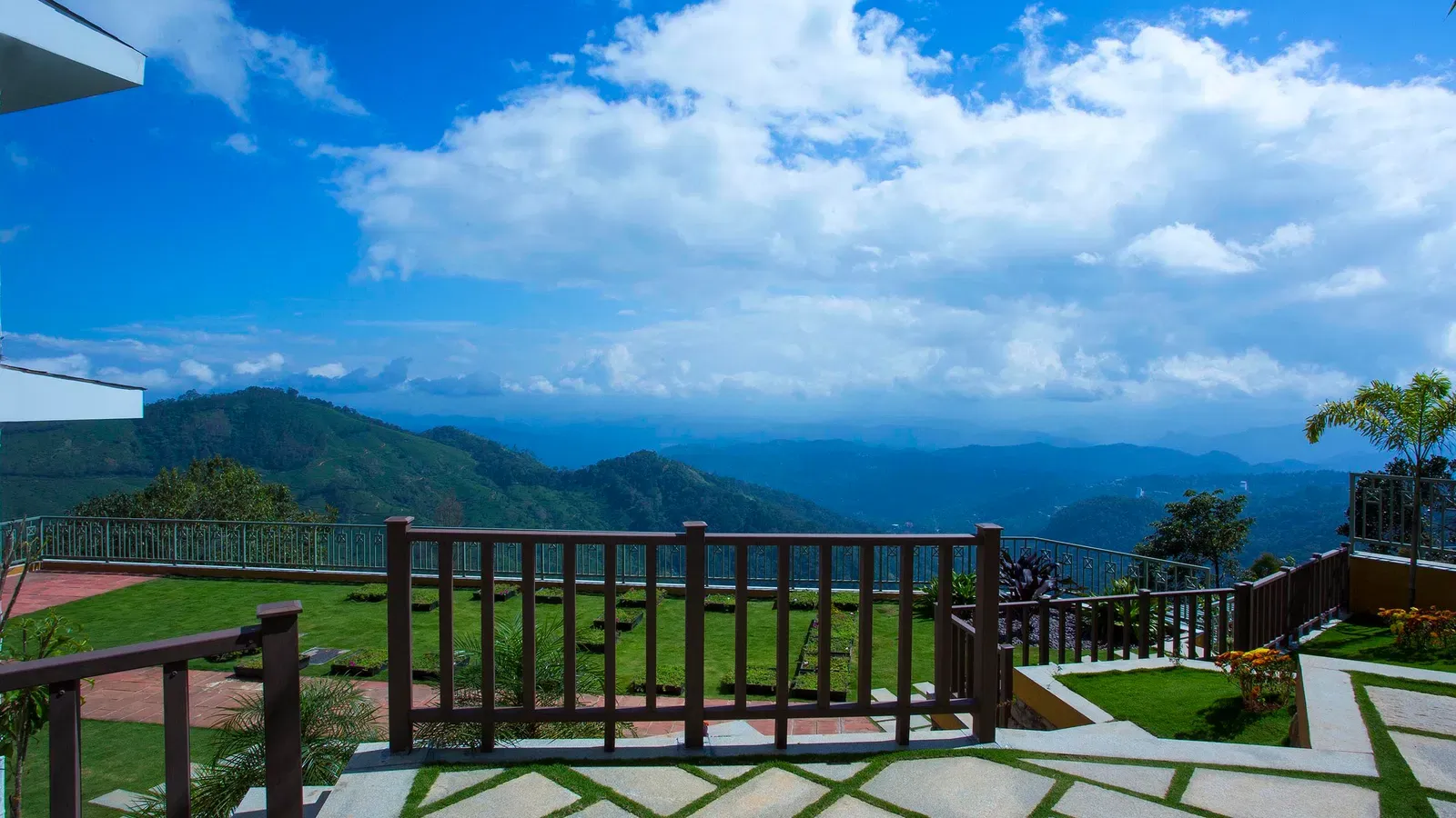 Fragrant Nature Hotel & Spa