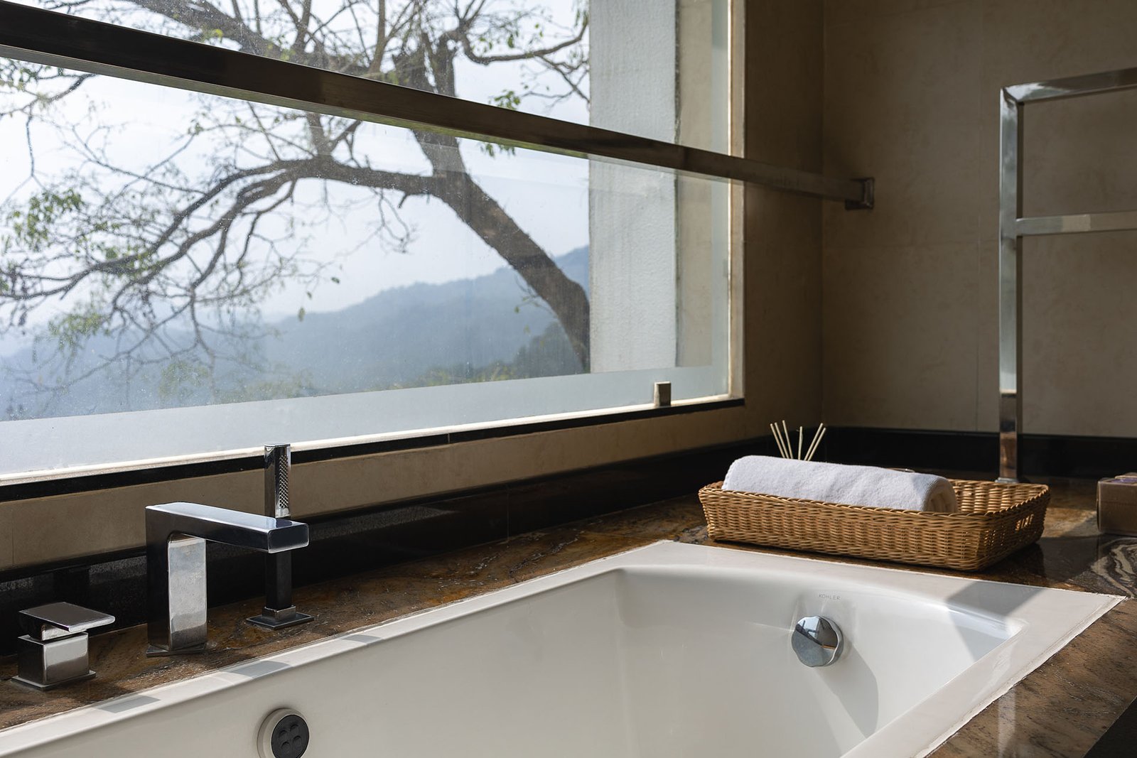 The Panoramic Getaway