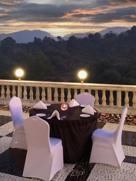 Sterling, Mount Abu
