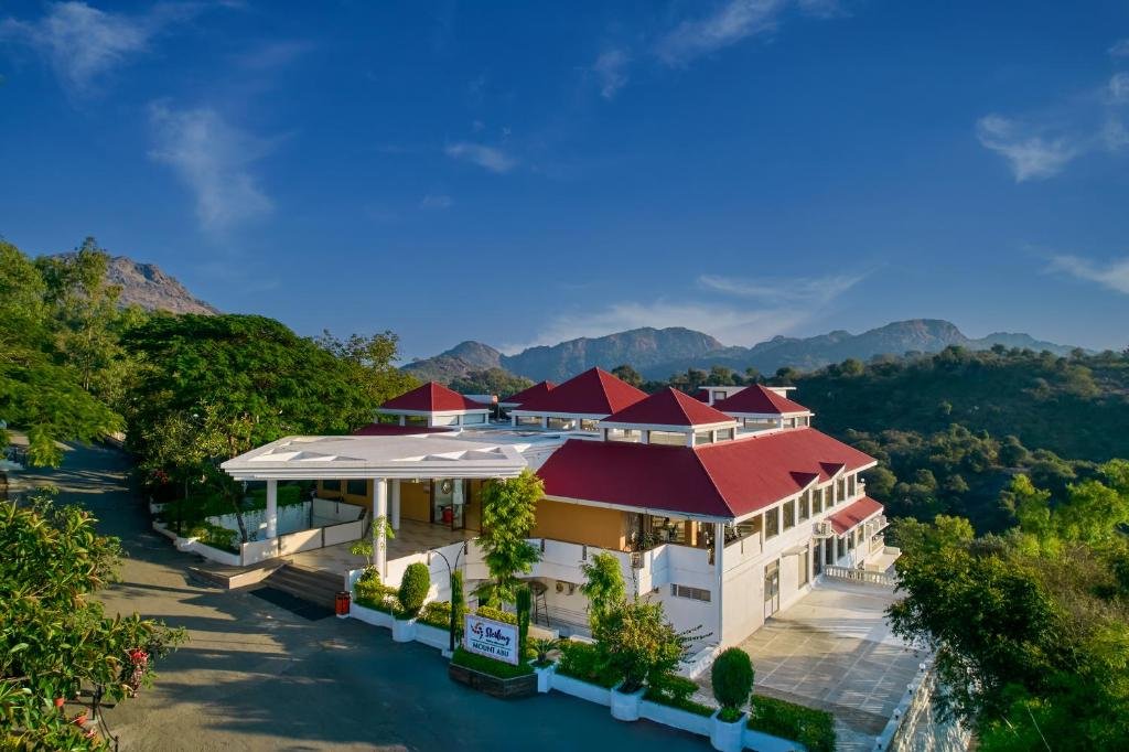 Sterling, Mount Abu