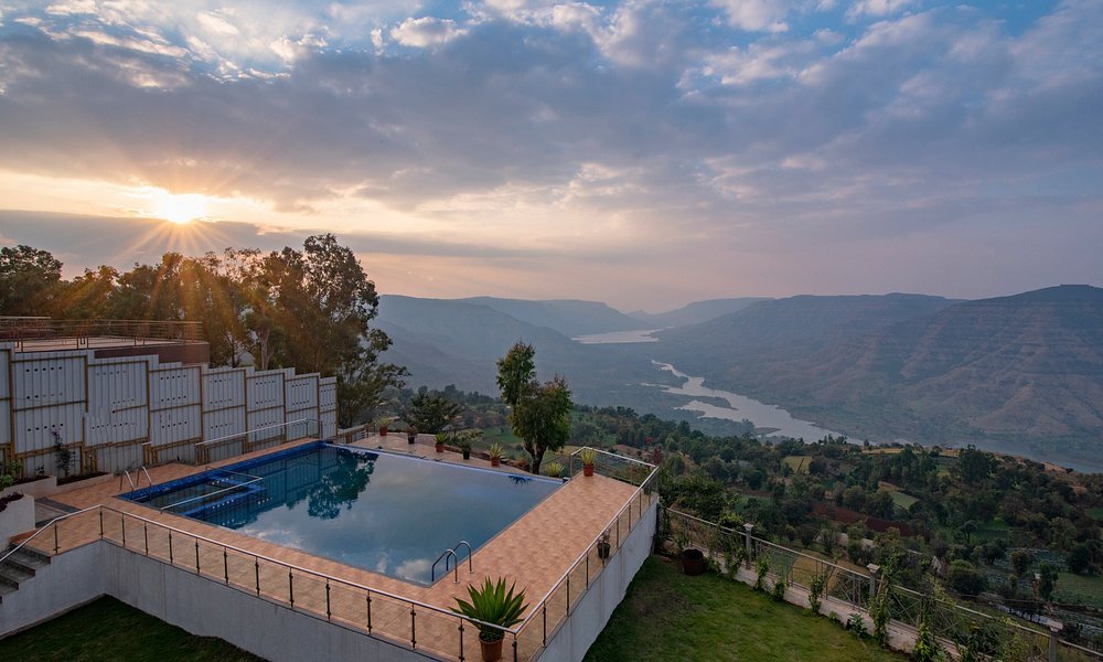 Cloud Mist Resort and Spa