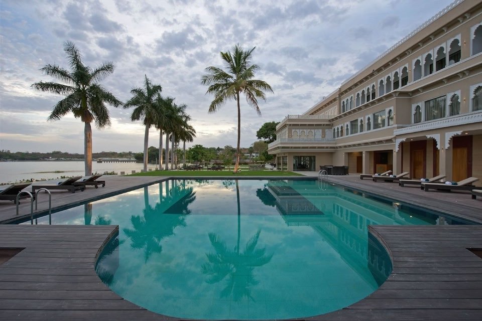 Hotel Lakend