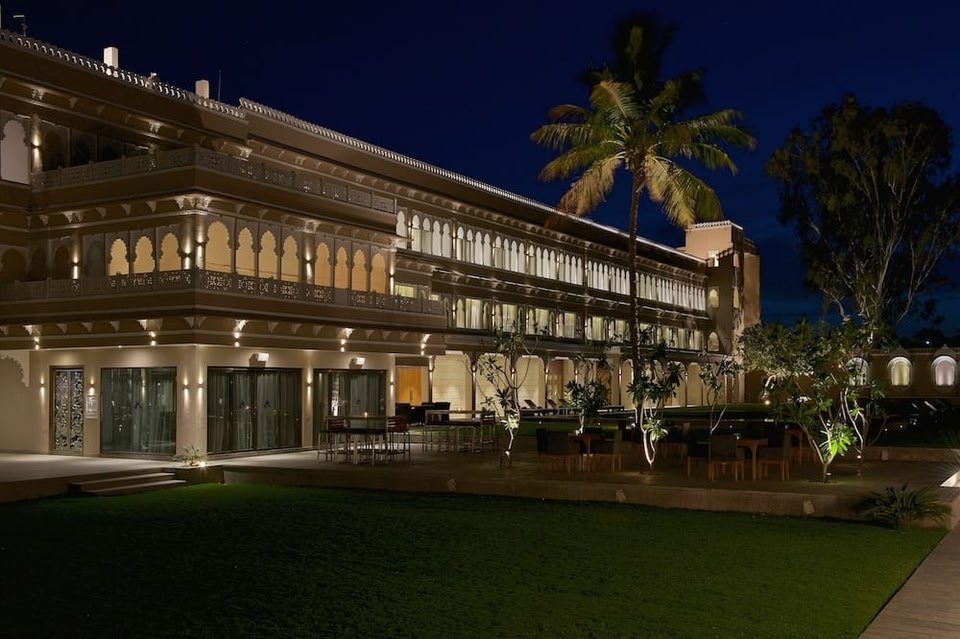 Hotel Lakend