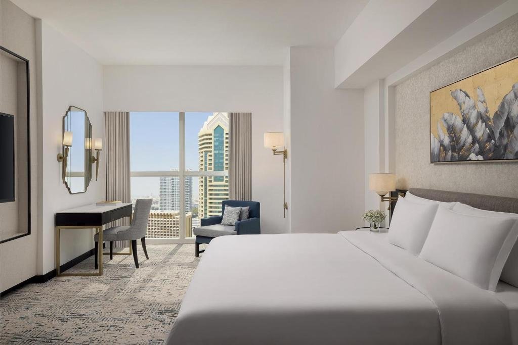 Dusit Thani Dubai 