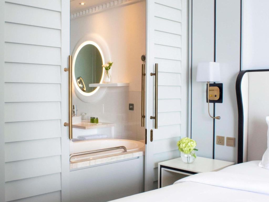 Sofitel Dubai Jumeirah Beah