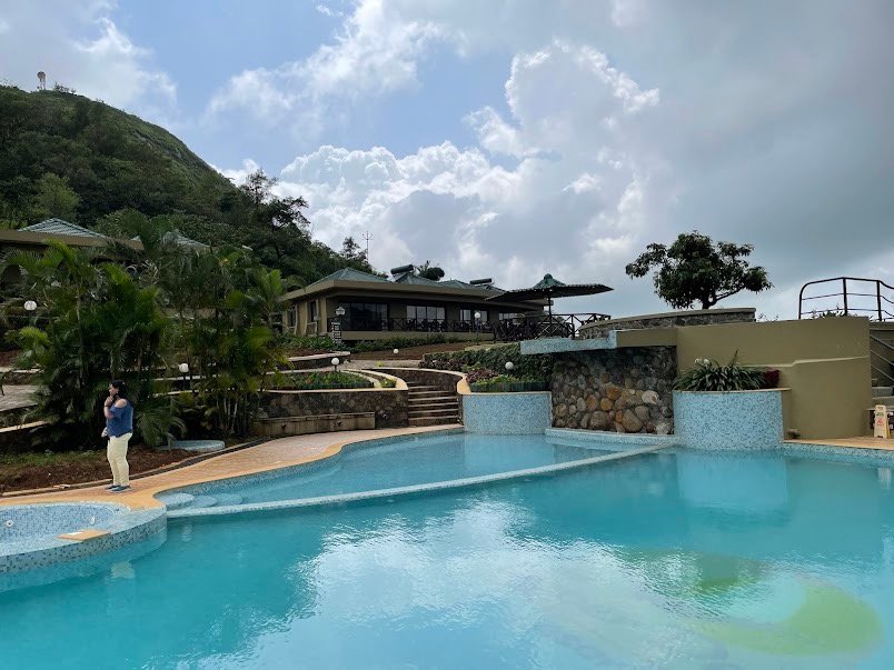 Upper Deck Resort