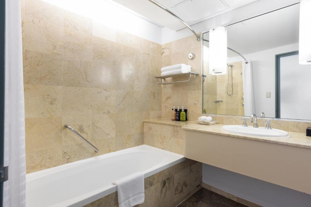 Holiday Inn Sydney Potts Point 