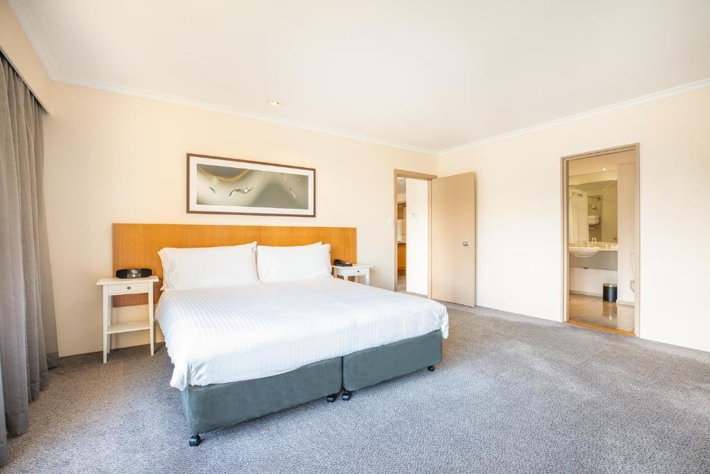 Holiday Inn Sydney Potts Point 