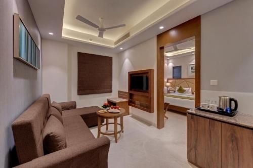 CLICK HOTEL AURANGABAD 