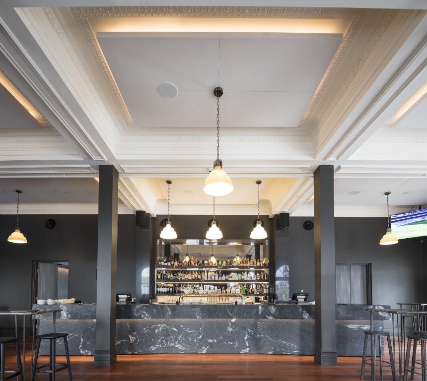 THE MELBOURNE HOTEL