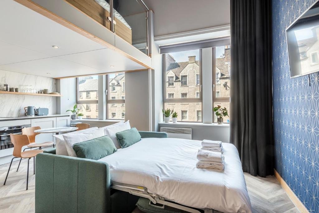 KM Apartments  Edinburgh Scotland 
