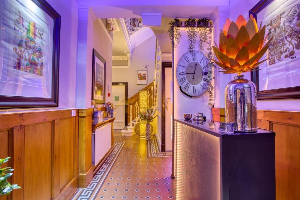 No32 Hotel 