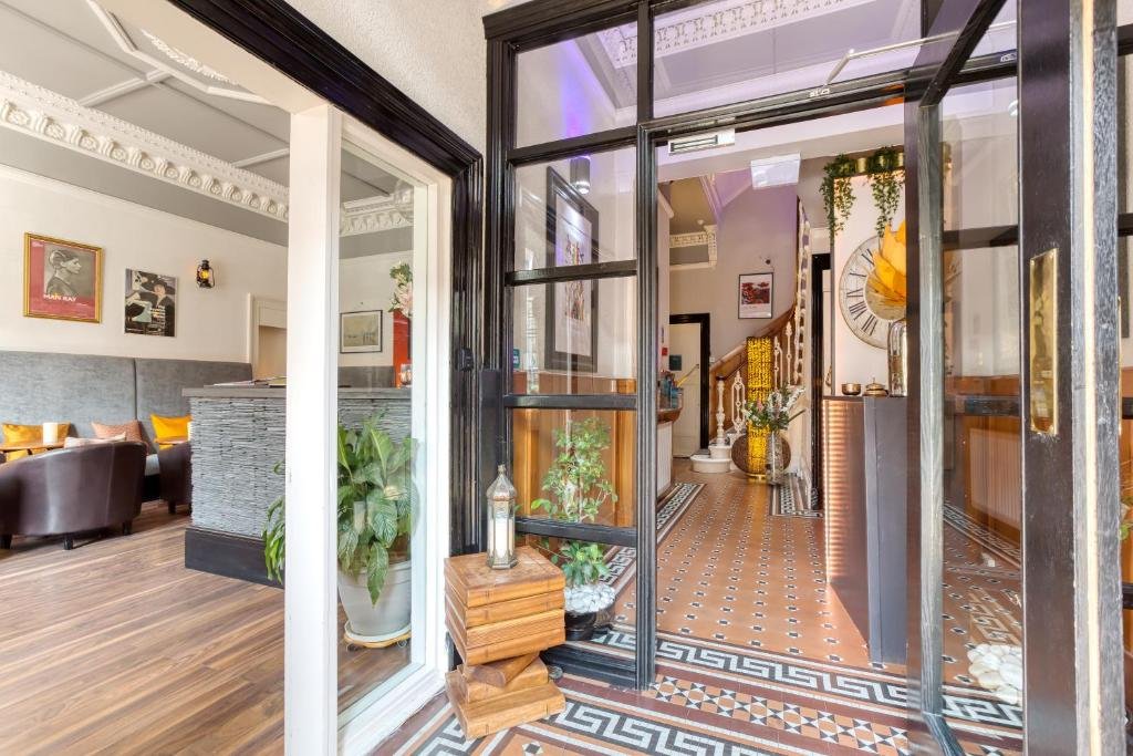 No32 Hotel 