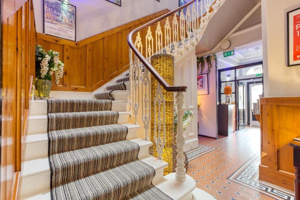 No32 Hotel 