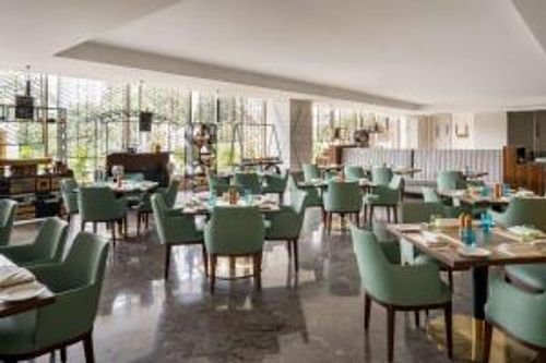 Radisson Hotel Bhopal 