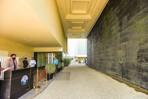 Radisson Hotel Bhopal 