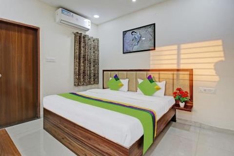 Treebo Trend Hotel Krishna Regency Gautam Nagar - Bhopal - 