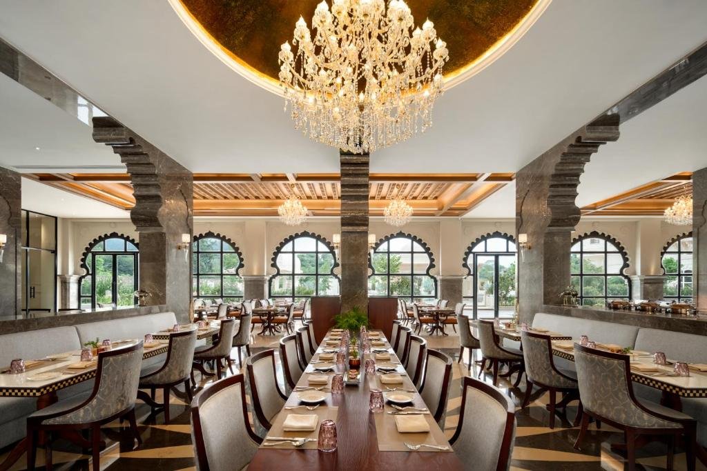 Wyndham Grand Udaipur Fateh Sagar Lake - Pure Vegetarian Resort 