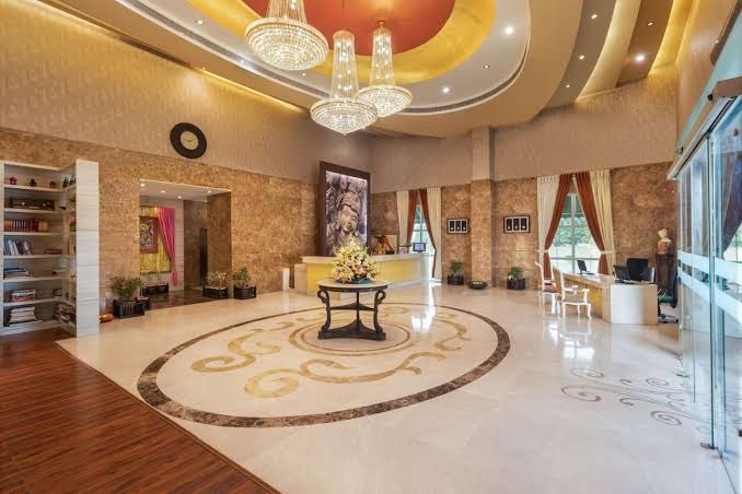Nidhivan Sarovar Portico, Vrindavan