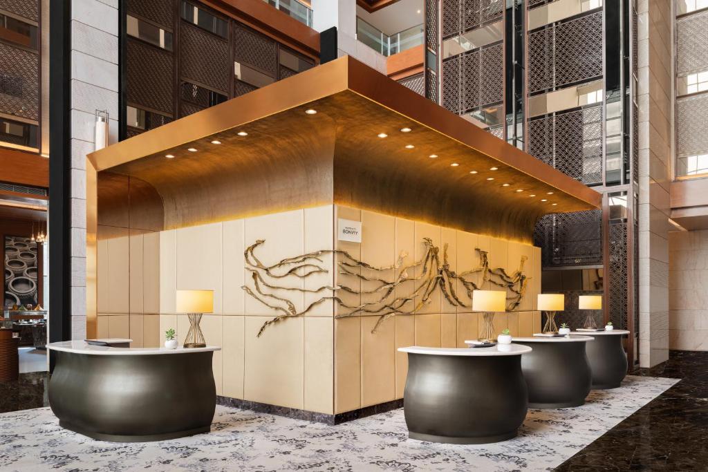 Sheraton Hyderabad Hotel 