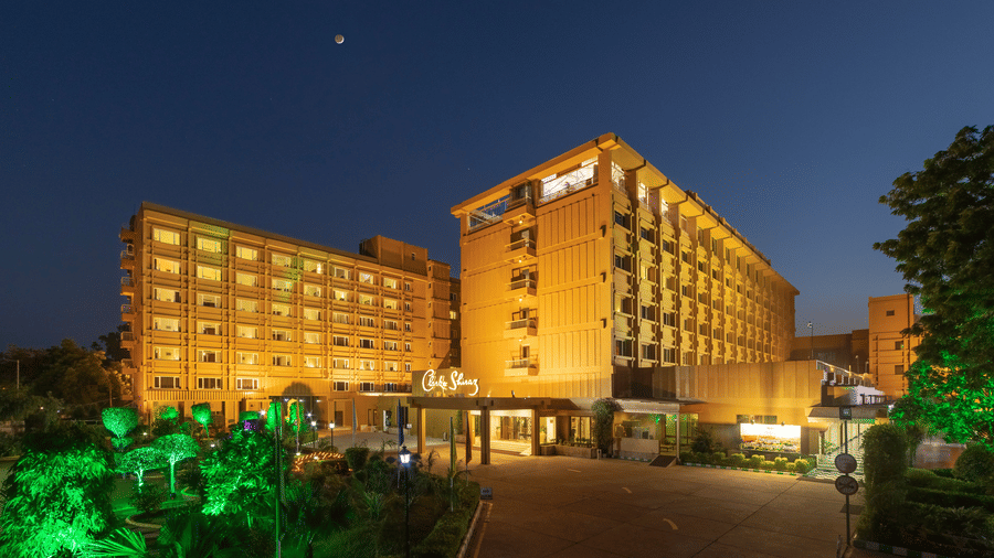 Hotel Clarks Shiraz, Agra