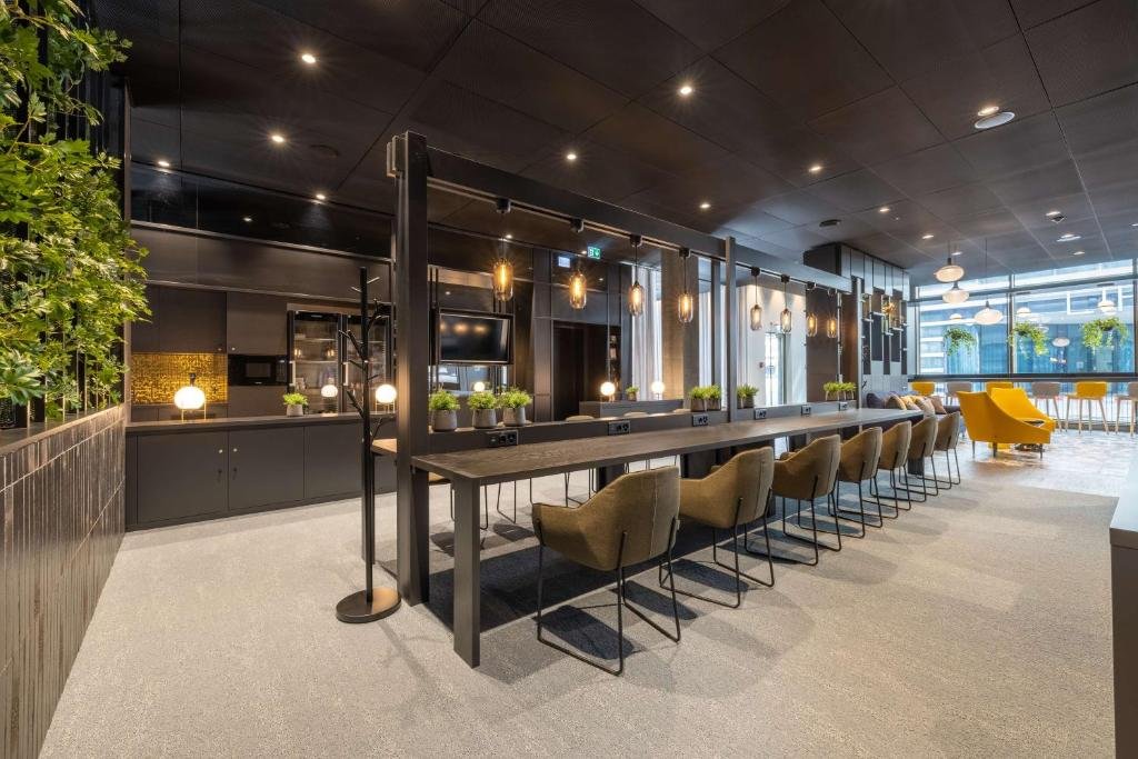 Radisson Hotel & Suites Zurich 