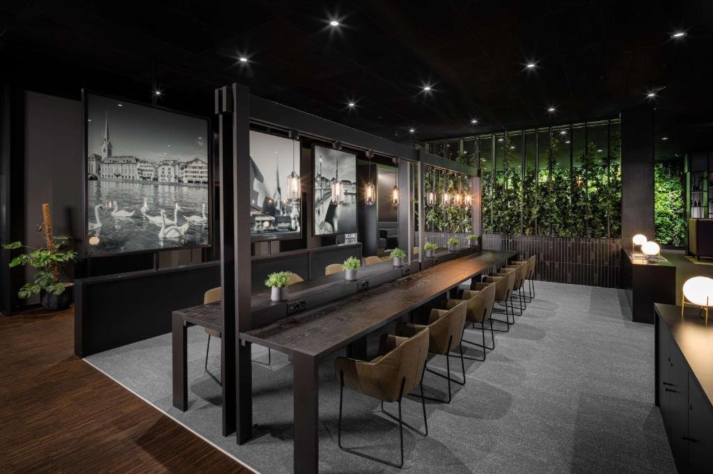 Radisson Hotel & Suites Zurich 