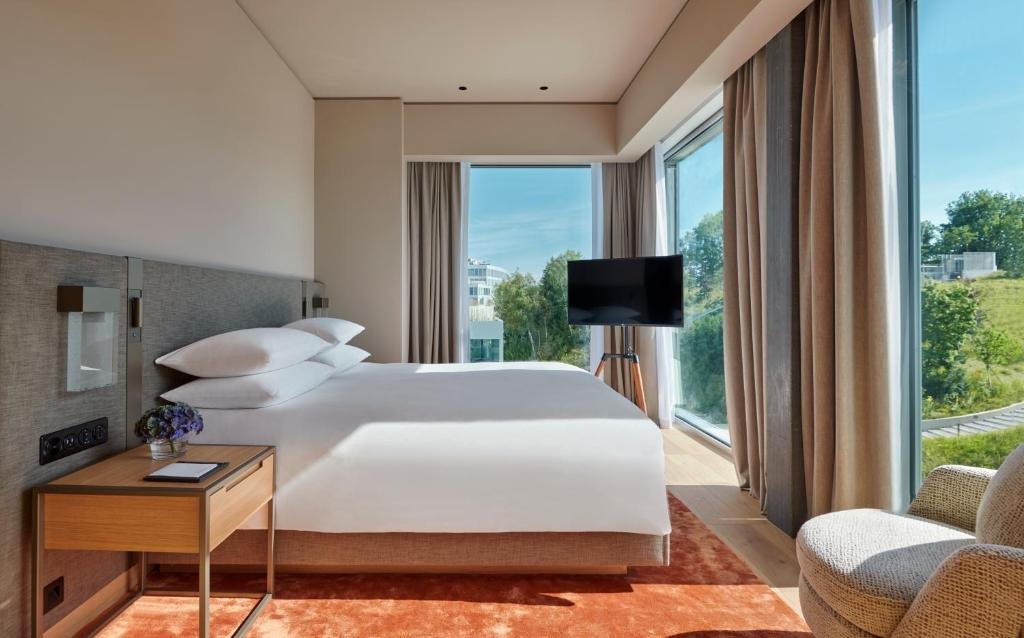 Hyatt Regency Zurich Airport Circle 