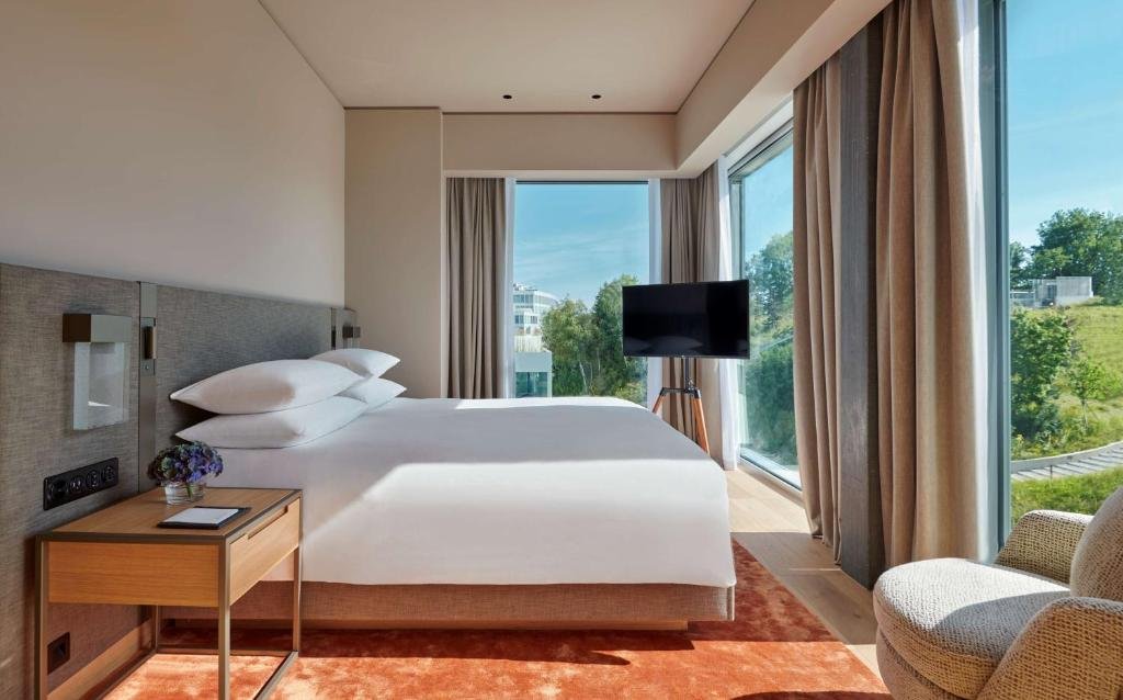 Hyatt Regency Zurich Airport Circle 