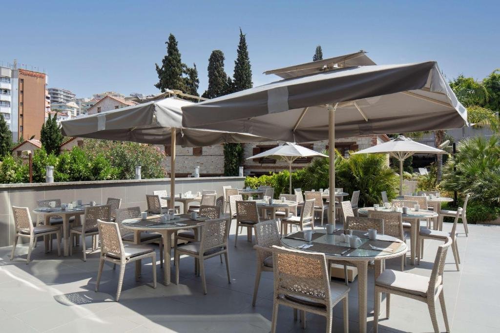 DoubleTree by Hilton Kusadasi 