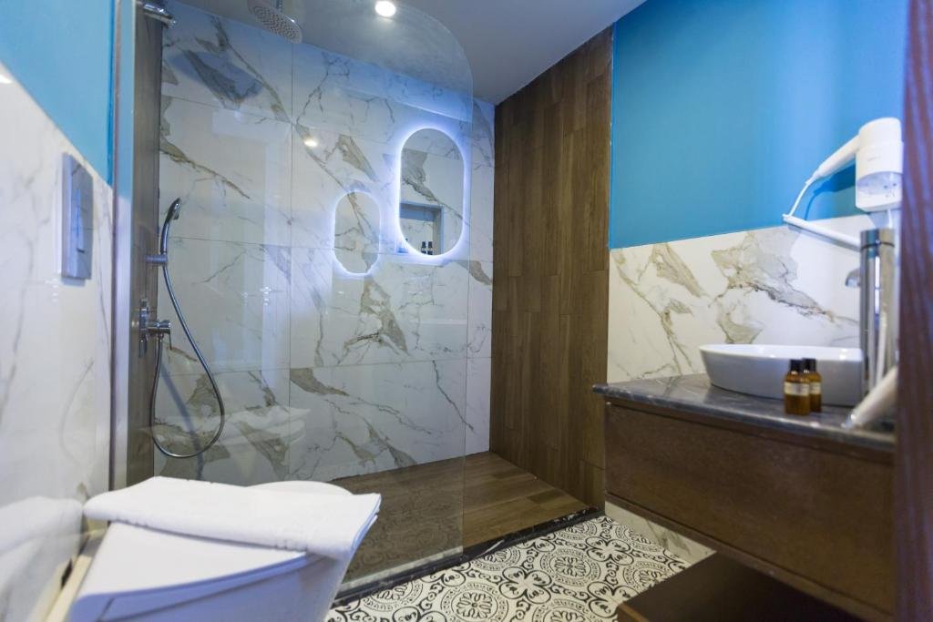 Adella Beach Resort Hotel 