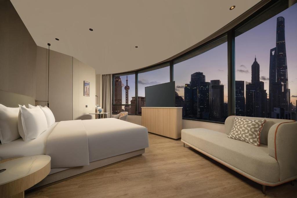 Holiday Inn Express Shanghai on The Bund by IHG 