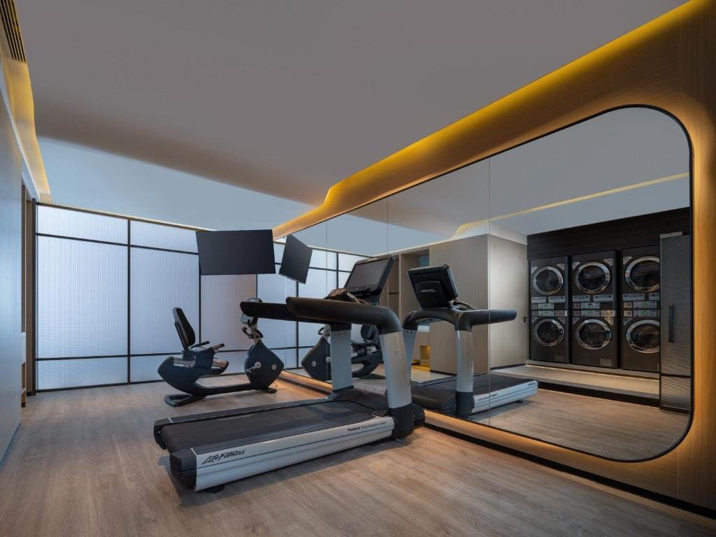 Holiday Inn Express Shanghai on The Bund by IHG 