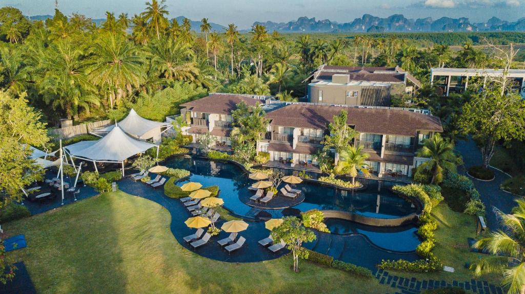 The ShellSea Krabi I Luxury Beach Resort & Pool Villas