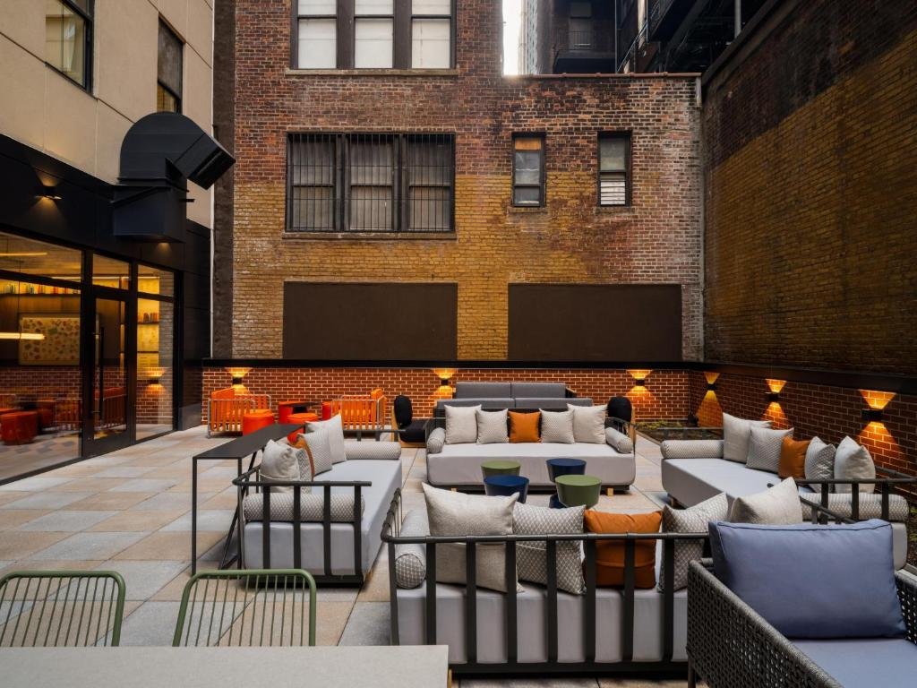 Hotel 38 New York City, Tapestry Collection by Hilton 