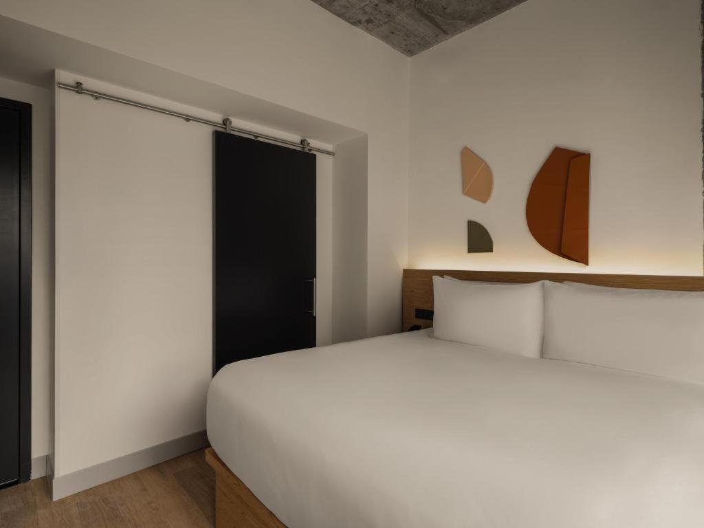 Hotel 38 New York City, Tapestry Collection by Hilton 