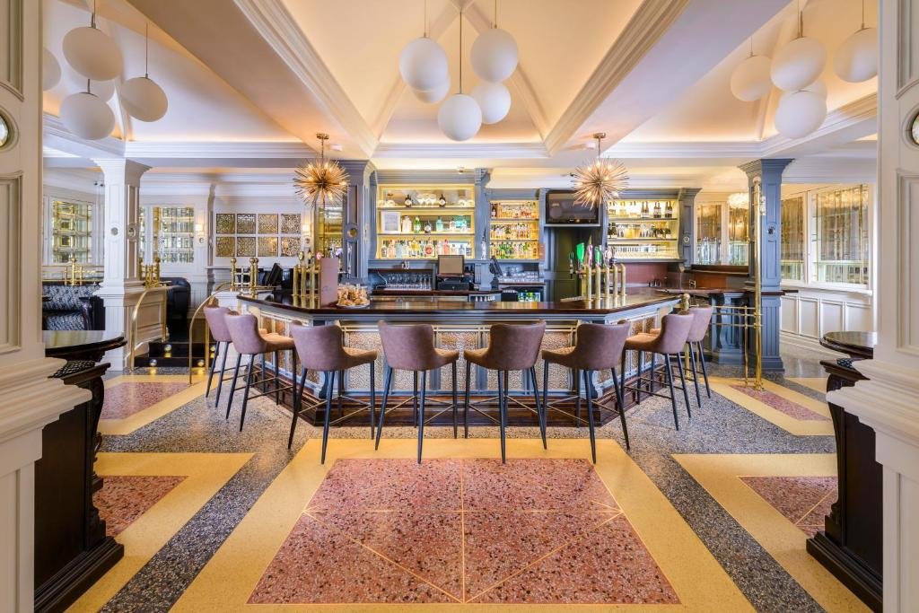 Killarney Oaks Hotel Ireland 
