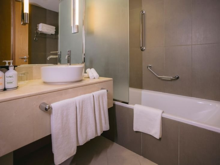 Holiday inn abu dhabi by IHG